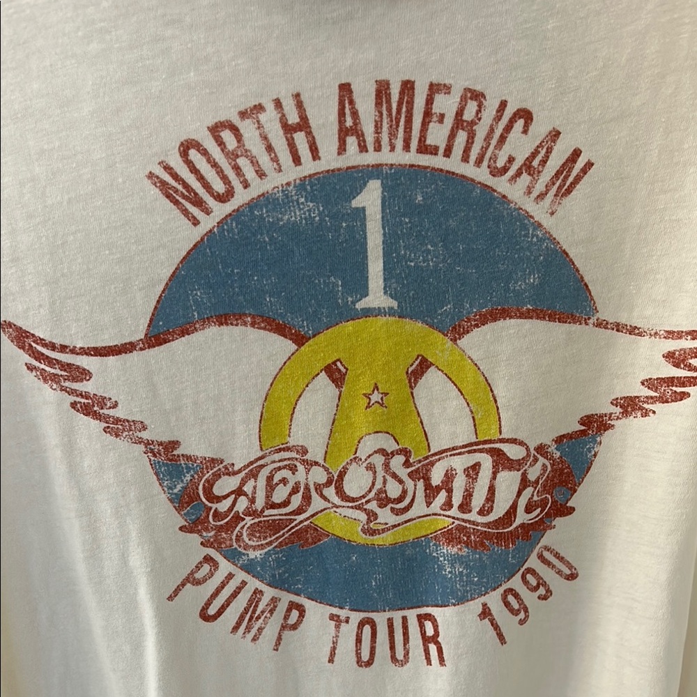 Trunk Ltd Women's Tops - Graphic band tee Bundle lot of 4 - Picture 10 of 15